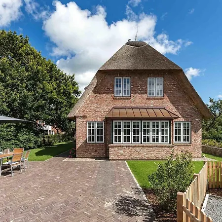 Ferienhaus Emmas Hues Oldsum