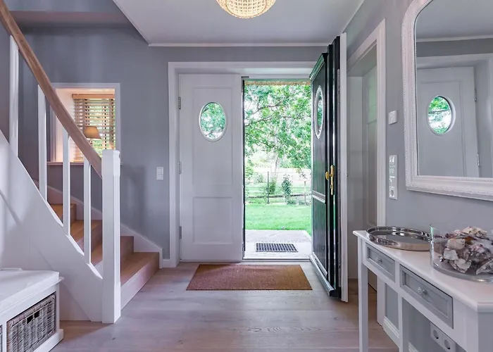 Semesterbostad Emmas Hues *