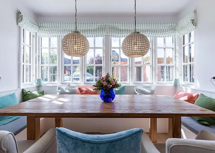 Semesterbostad Emmas Hues *