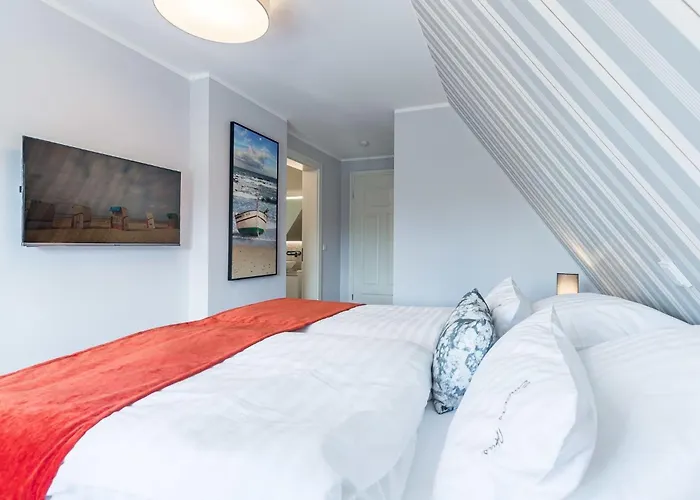 Semesterbostad Emmas Hues Oldsum