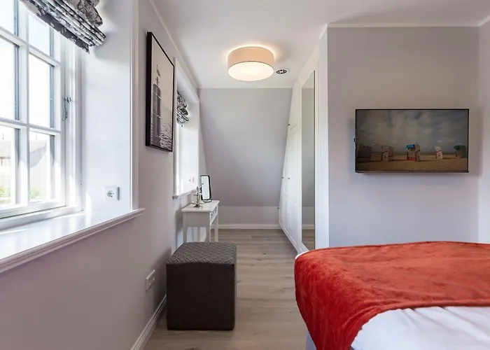 Semesterbostad Emmas Hues *